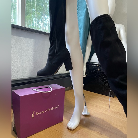 Room of Fashion, Chateau, Black Thigh High Boots Size 9 NWT - Picture 7 of 13